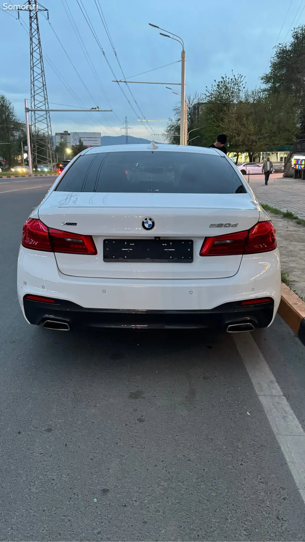BMW 5 series 2017 · 2.0 AT