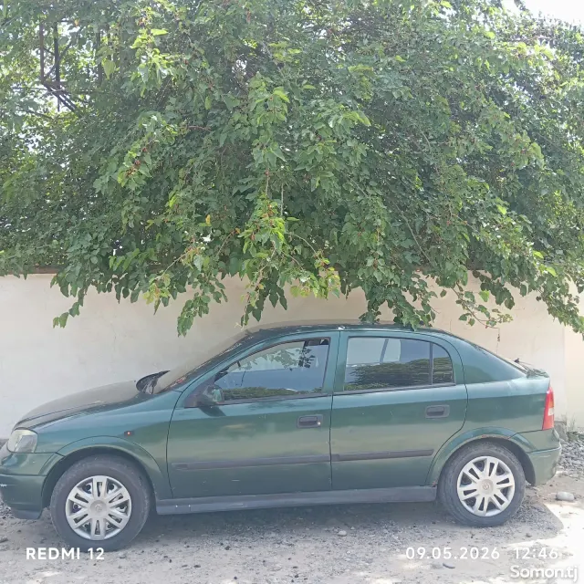 Opel Astra G 2000 · 1.6 MT