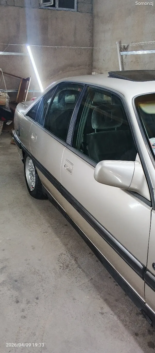 Opel Omega 1993 · 2.6 AT