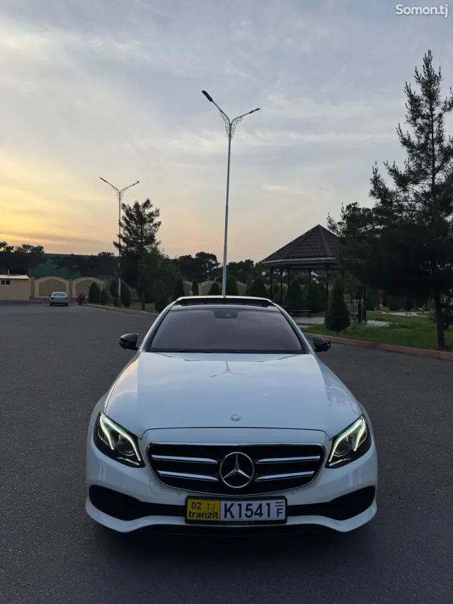 Mercedes-Benz E class 2017 · 3.0 AT