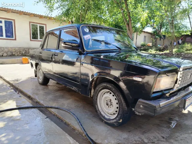 Lada (ВАЗ) 2107 2004 · 0.5 MT