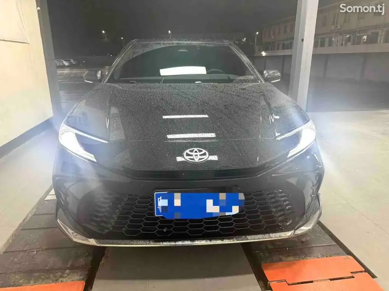 Toyota Camry 2025 · 2.0 AT
