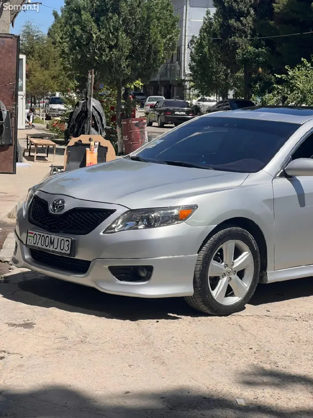 Toyota Camry 2010 · 2.5 AT