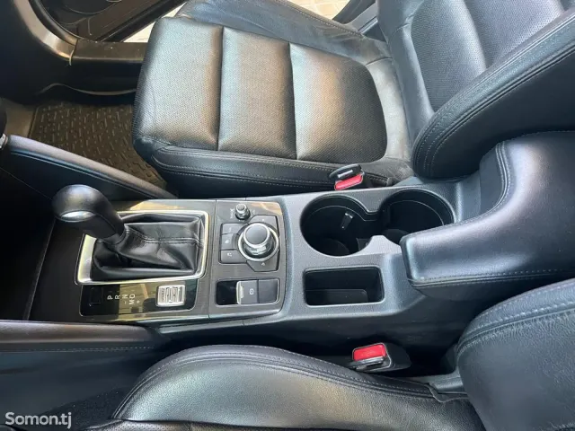 Mazda CX-5 2018 · 2.0 AT