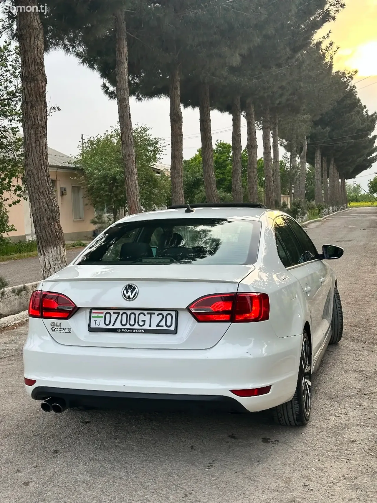 Volkswagen Jetta 2012 · 2.0 AT
