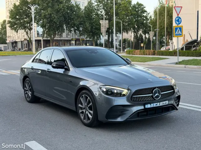 Mercedes-Benz E class 2021 · 3.0 AT