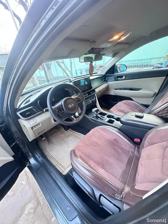 Kia Optima 2016 · 2.4 AT