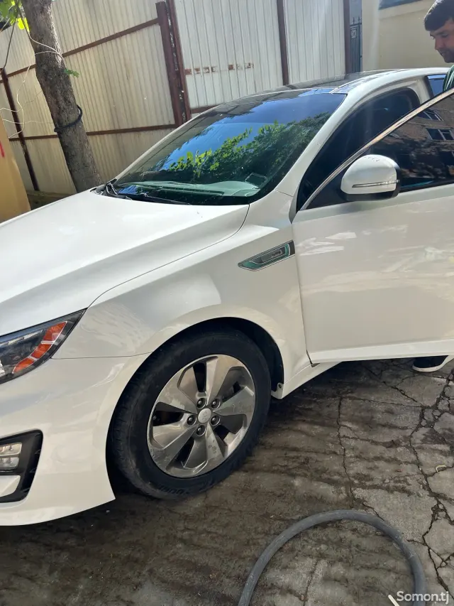 Kia K5 2014 · 2.5 AT