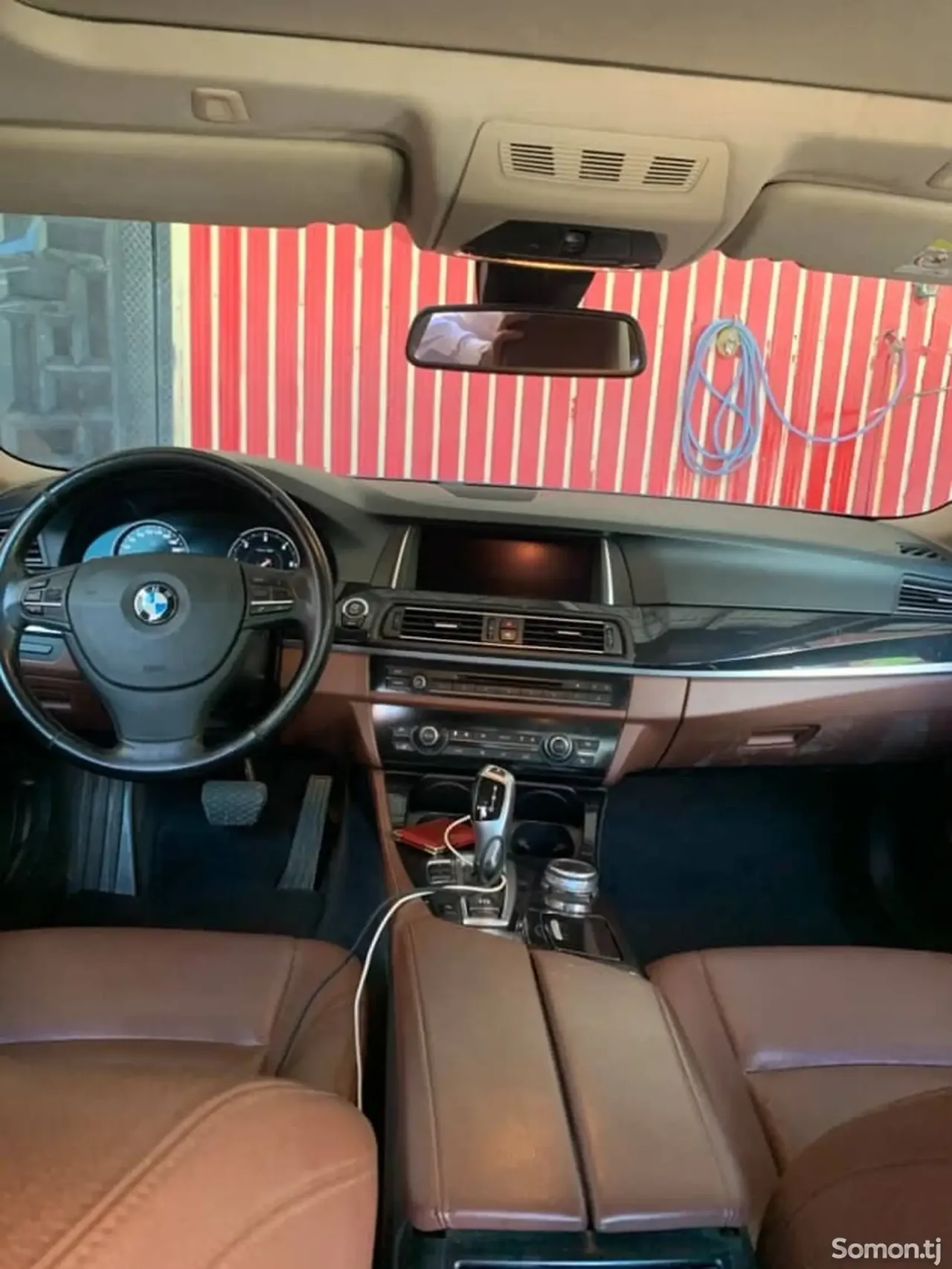 BMW 5 series 2015 · 2.0 AT