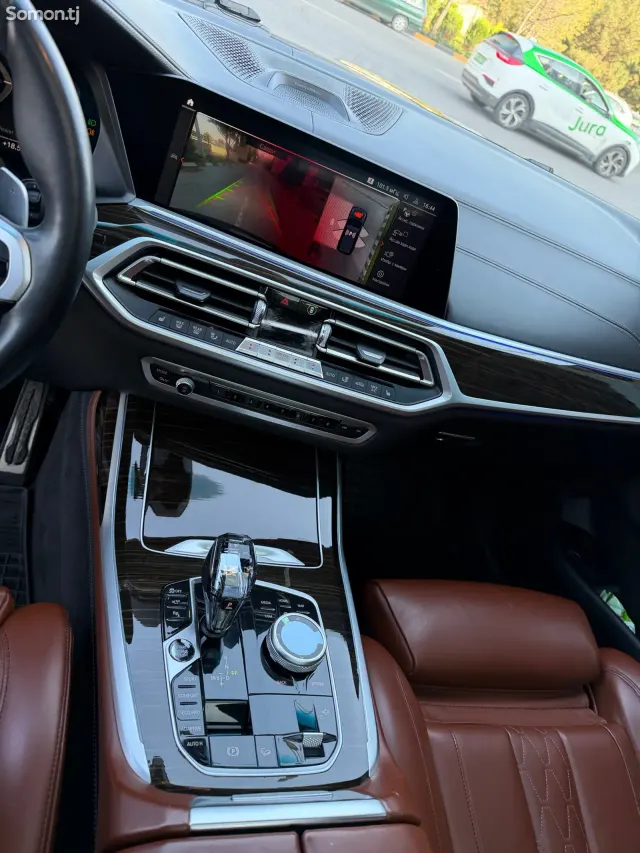 BMW X7 2021 · 4.0 AT