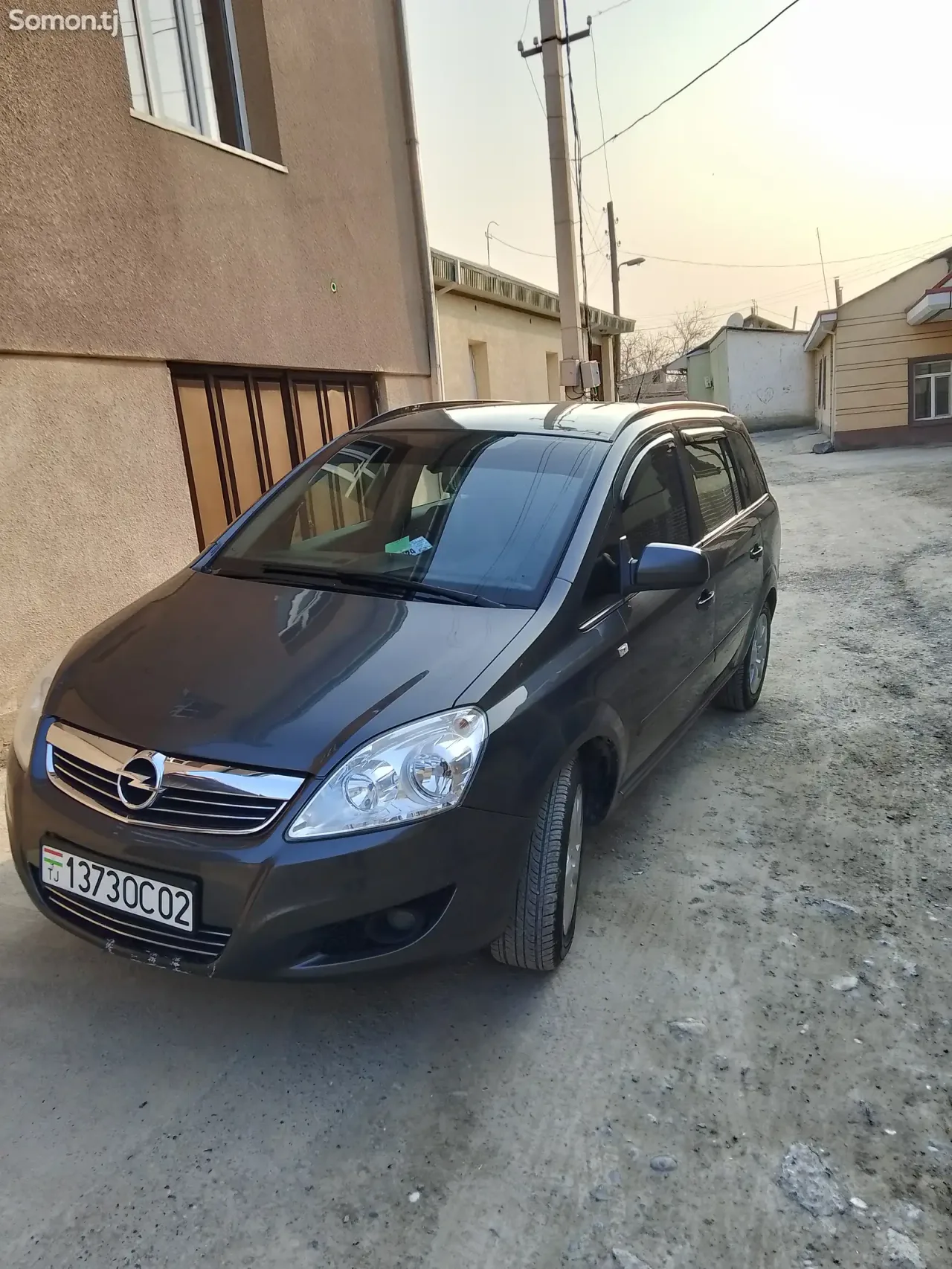 Opel Zafira 2010 · 1.8 MT