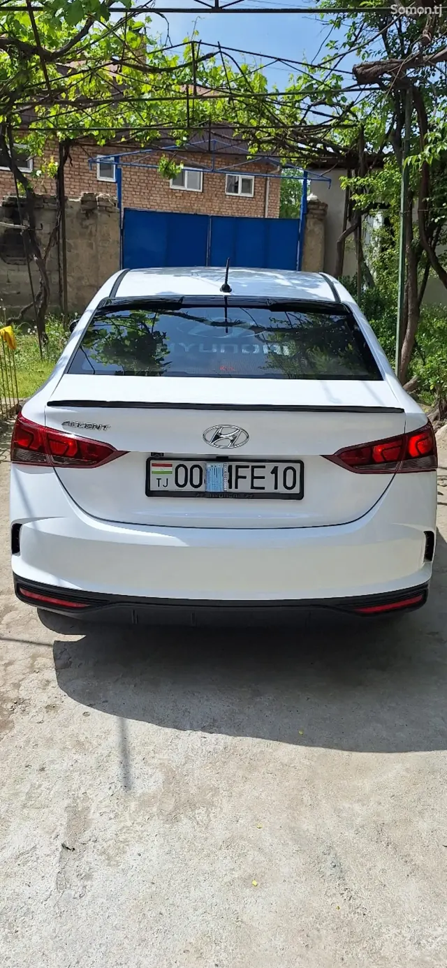 Hyundai Accent 2022 · 1.6 AT