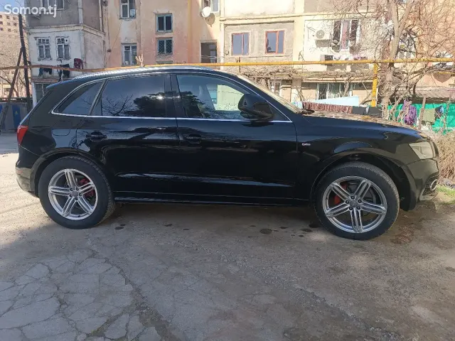 Audi Q5 2011 · 2.8 AT