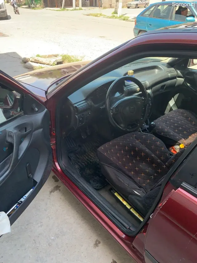 Daewoo Nexia 2005 · 1.6 MT