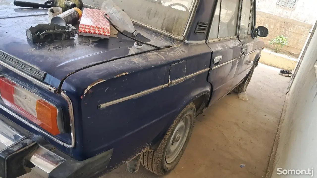 Lada (ВАЗ) 2106 1990 · 1.6 MT