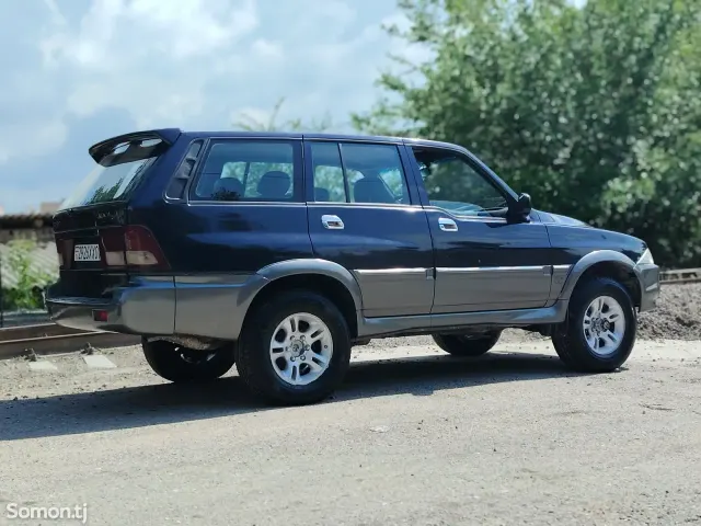Ssang Yong Musso 2000 · 2.3 MT