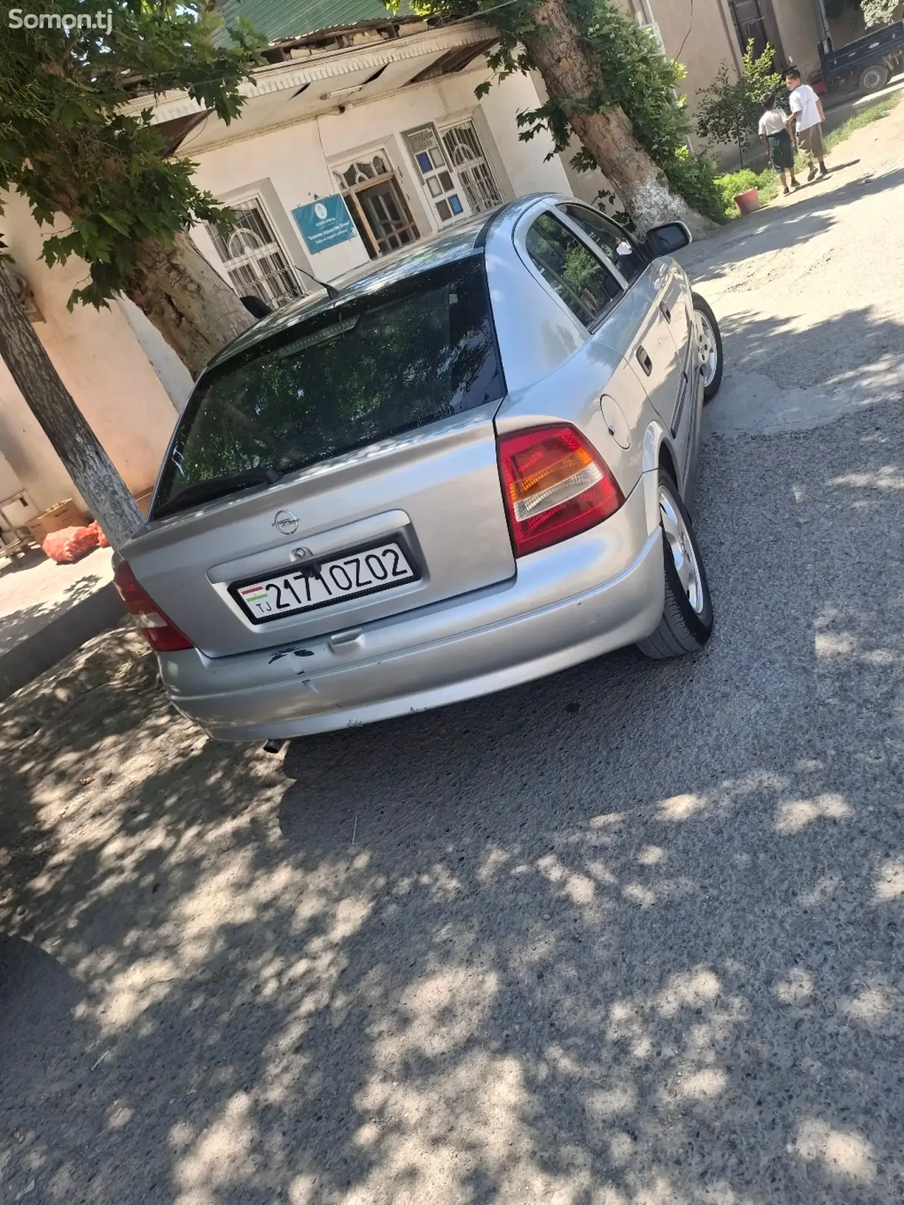 Opel Astra G 1999 · 1.6 MT