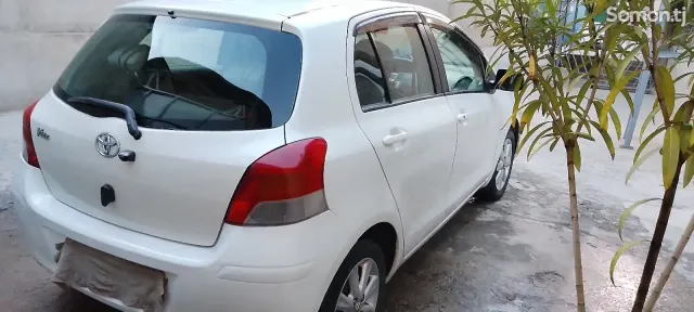 Toyota Vitz 2010 · 1.5 AT