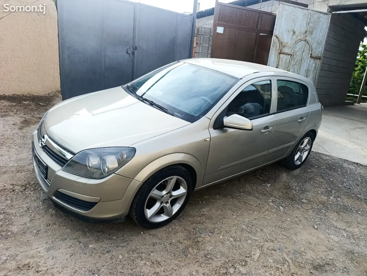 Opel Astra H 2006 · 1.8 AT
