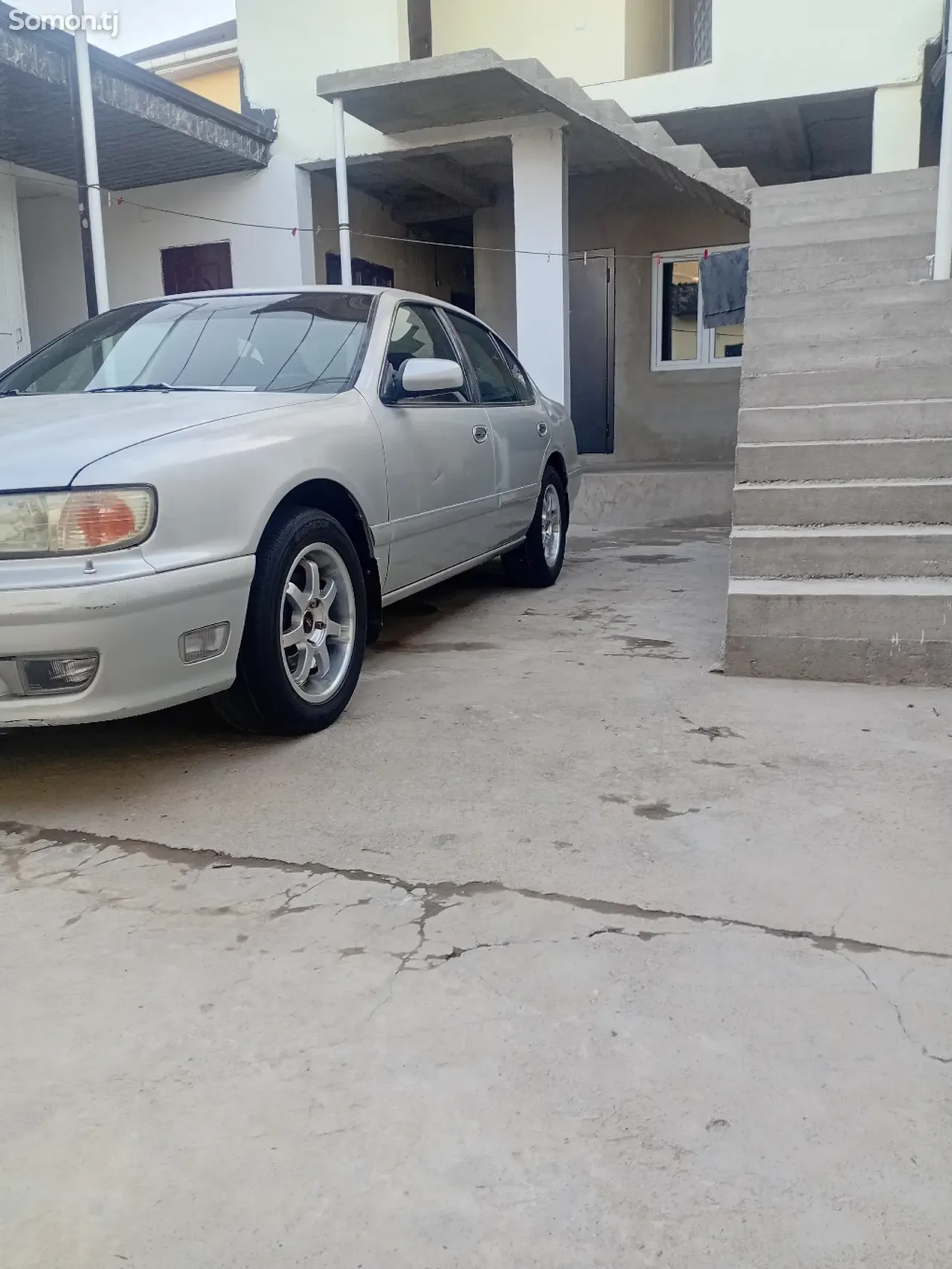 Nissan Maxima 1997 · 2.0 AT