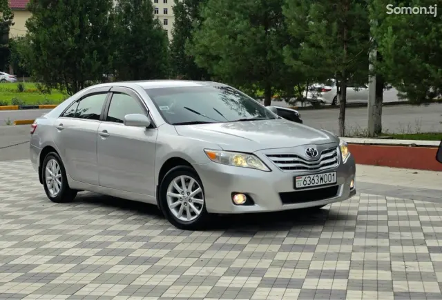 Toyota Camry 2011 · 2.5 AT