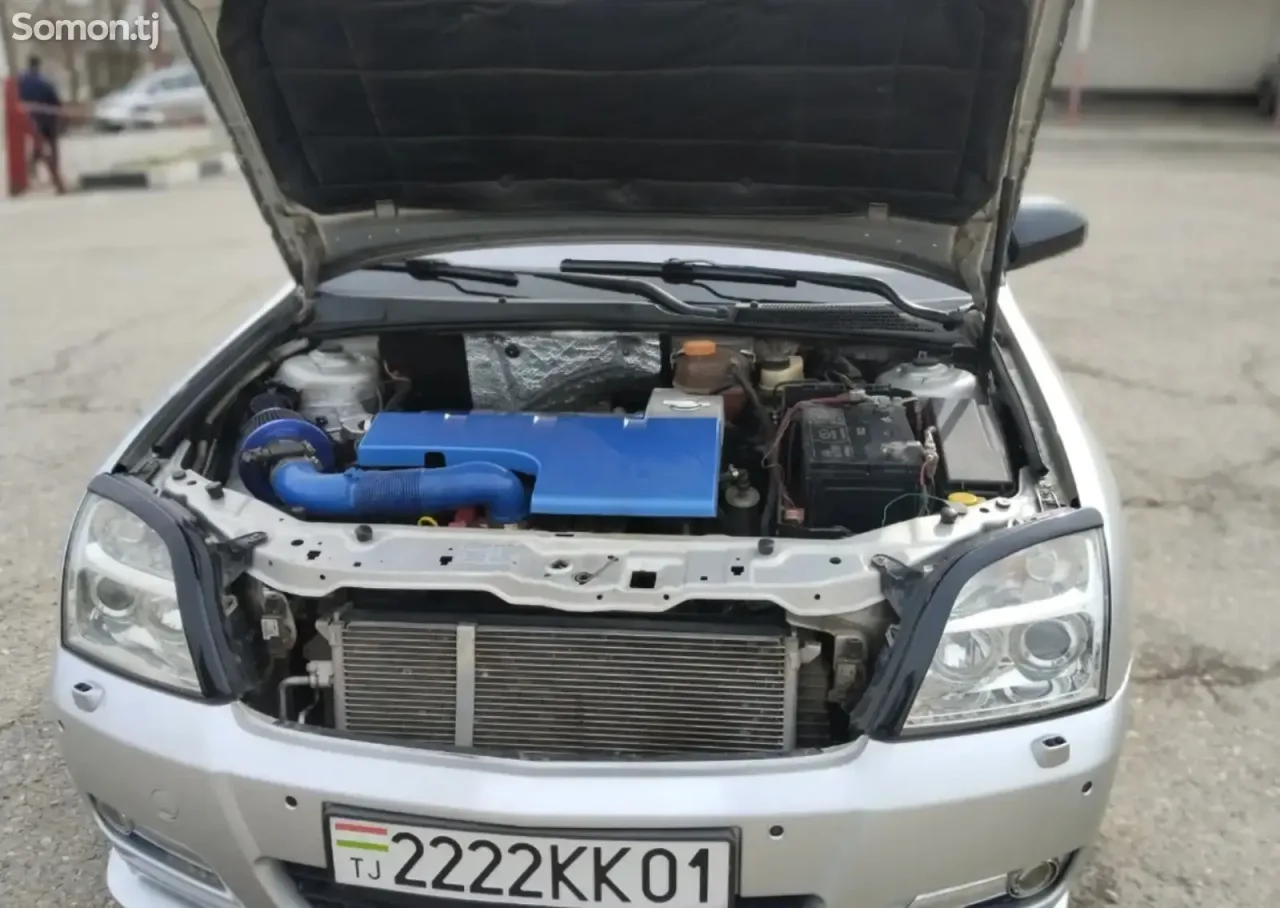 Opel Vectra C 2005 · 2.2 AT