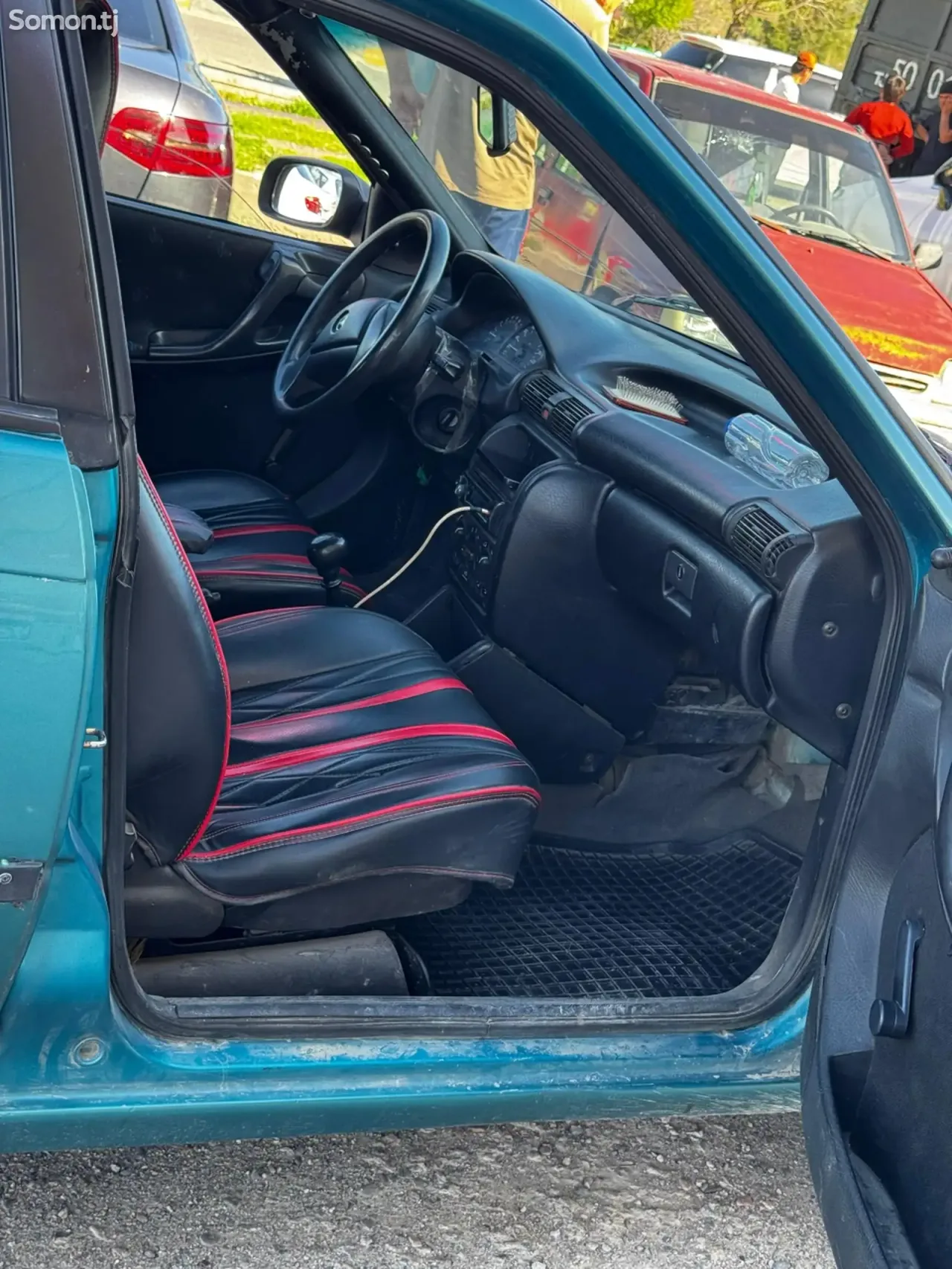 Opel Astra F 1995 · 1.6 MT