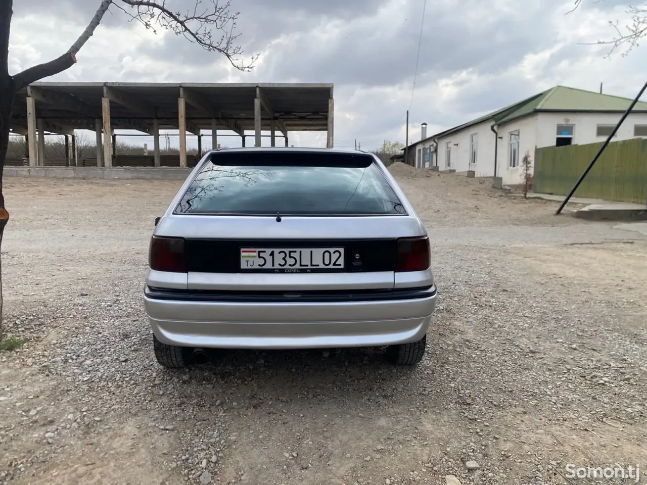 Opel Astra F 1993 · 1.6 MT