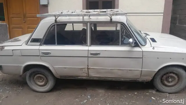 Lada (ВАЗ) 2106 1990 · 0.9 MT