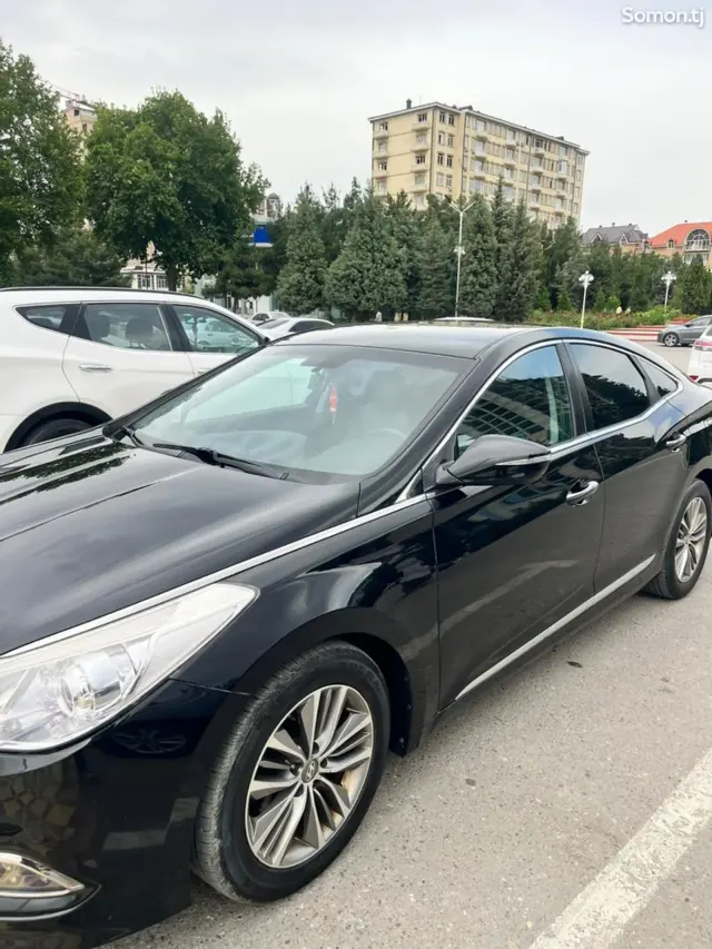 Hyundai Grandeur 2015 · 2.4 AT