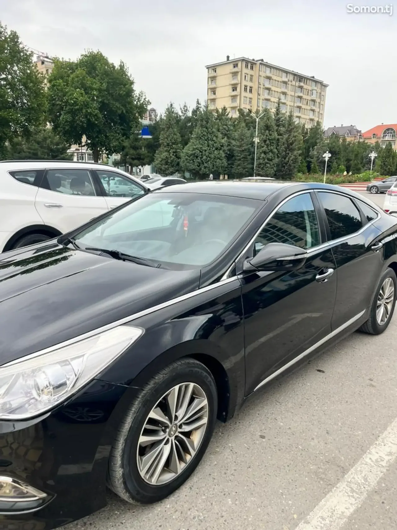 Hyundai Grandeur 2015 · 2.4 AT