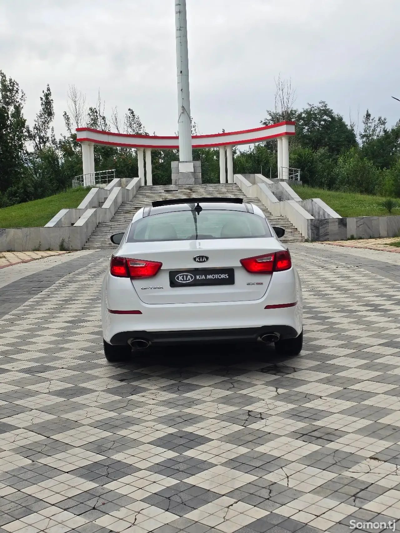 Kia Optima 2015 · 2.4 AT