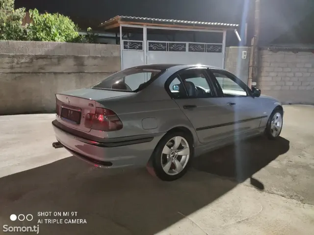 BMW 3 series 2000 · 2.4 AT