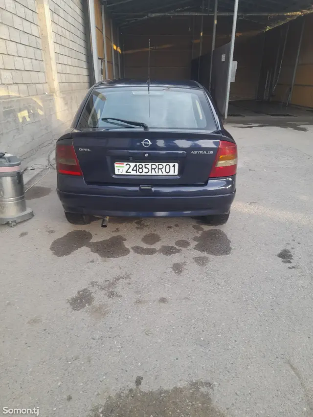 Opel Astra G 1998 · 0.6 MT
