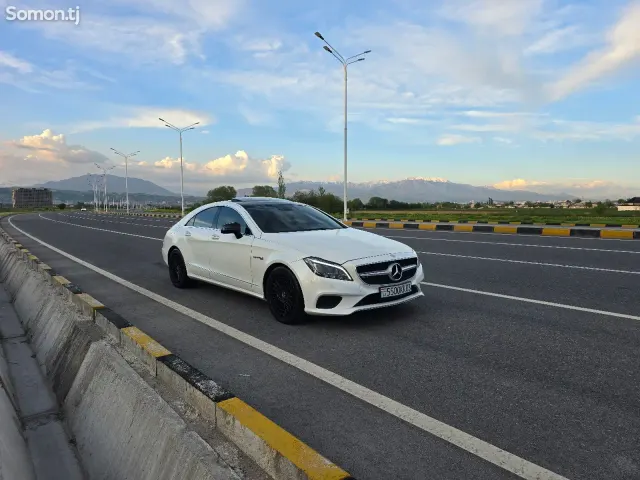 Mercedes-Benz CLS class 2015 · 2.5 AT