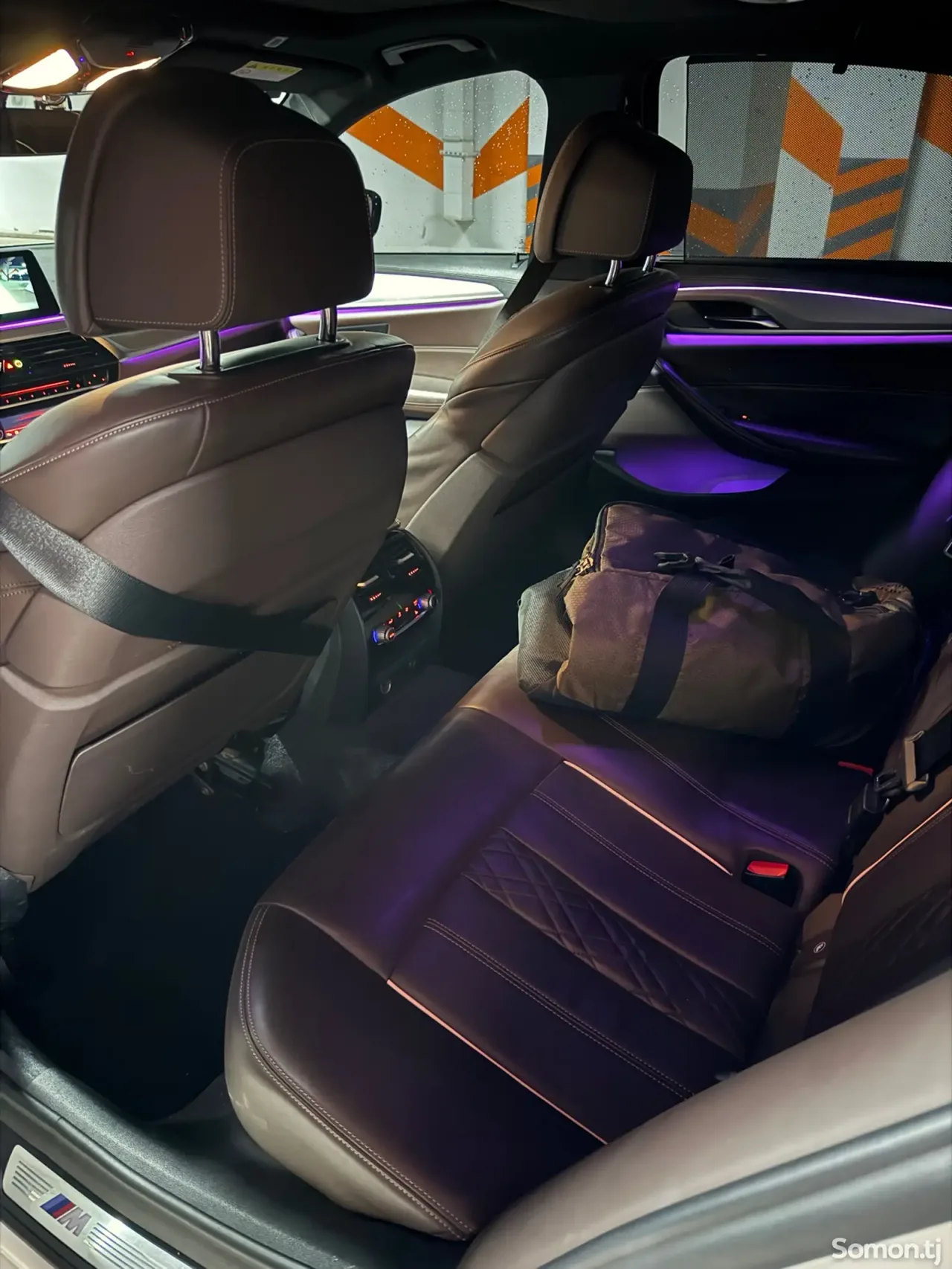BMW 5 series 2019 · 2.0 AT