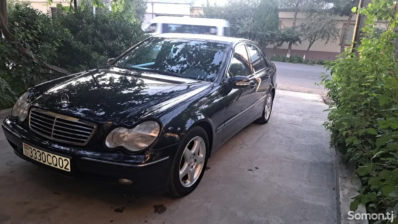 Mercedes-Benz C class 2000 · 2.0 MT