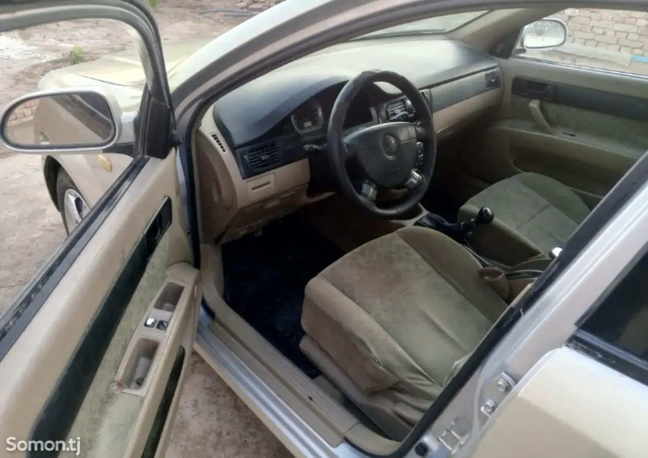 Daewoo Lacetti 2005 · 1.6 MT