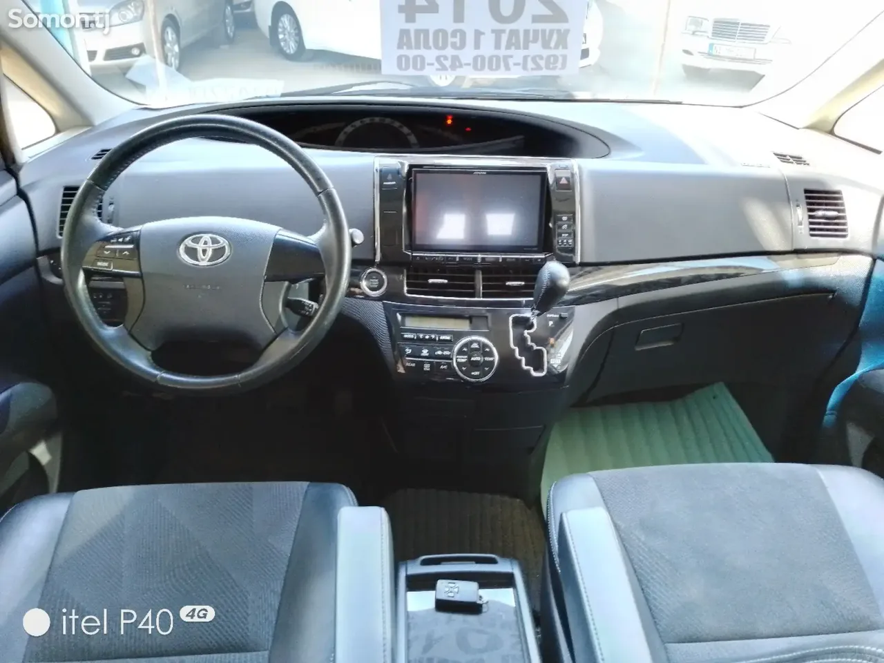 Toyota Estima 2014 · 2.4 AT
