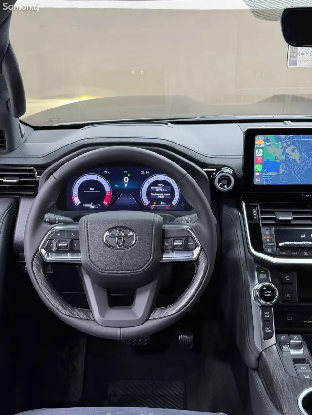 Toyota Land Cruiser 2025 · 3.5 AT