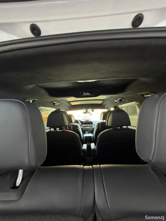 BMW X7 2021 · 3.0 AT