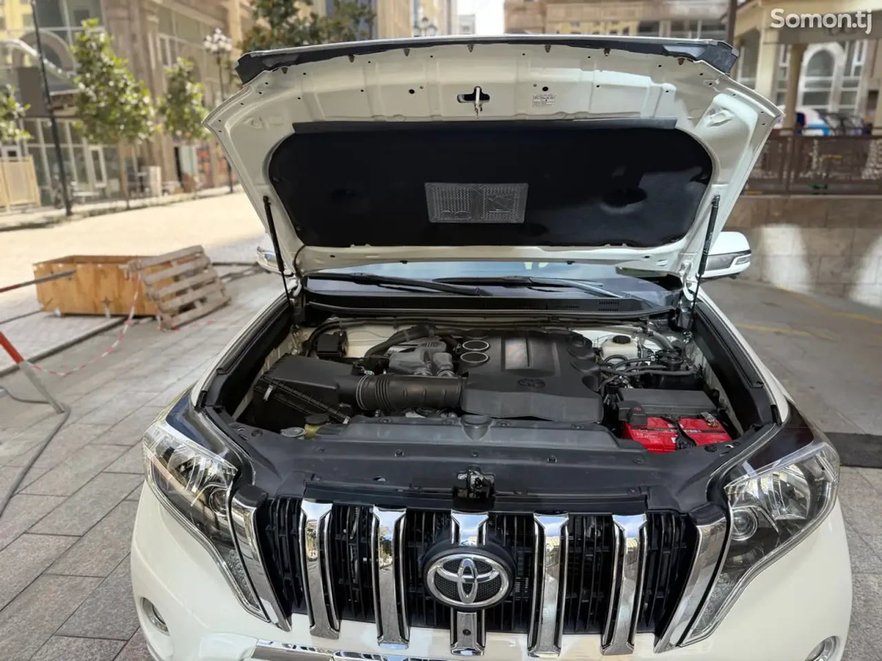 Toyota Land Cruiser Prado 2015 · 4.0 AT