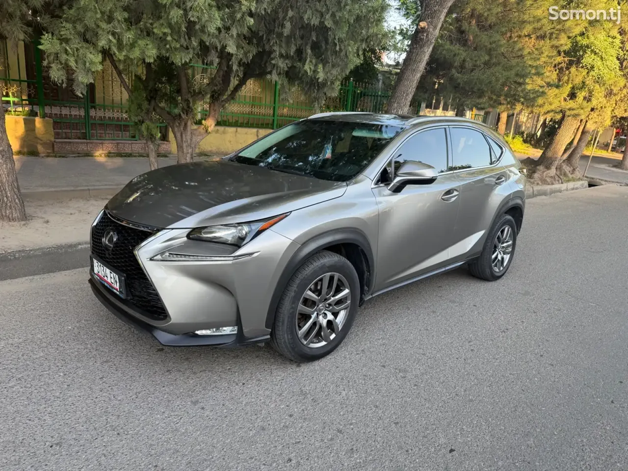 Lexus NX series 2015 · 2.0 AT