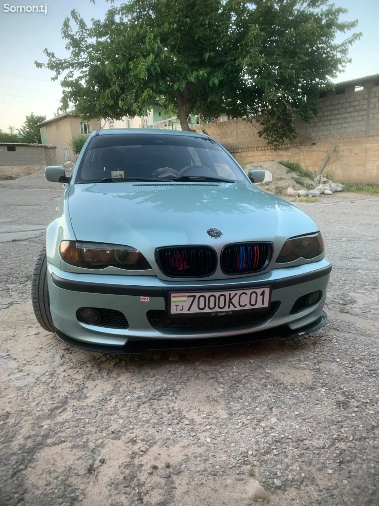 BMW 3 series 2003 · 2.0 MT