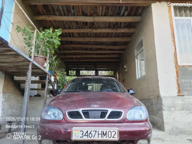 Daewoo Lanos 1996 · 1.6 MT