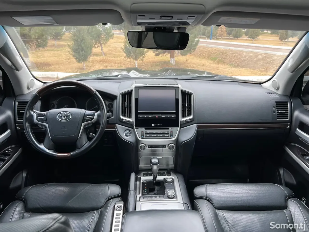 Toyota Land Cruiser 2018 · 4.5 AT