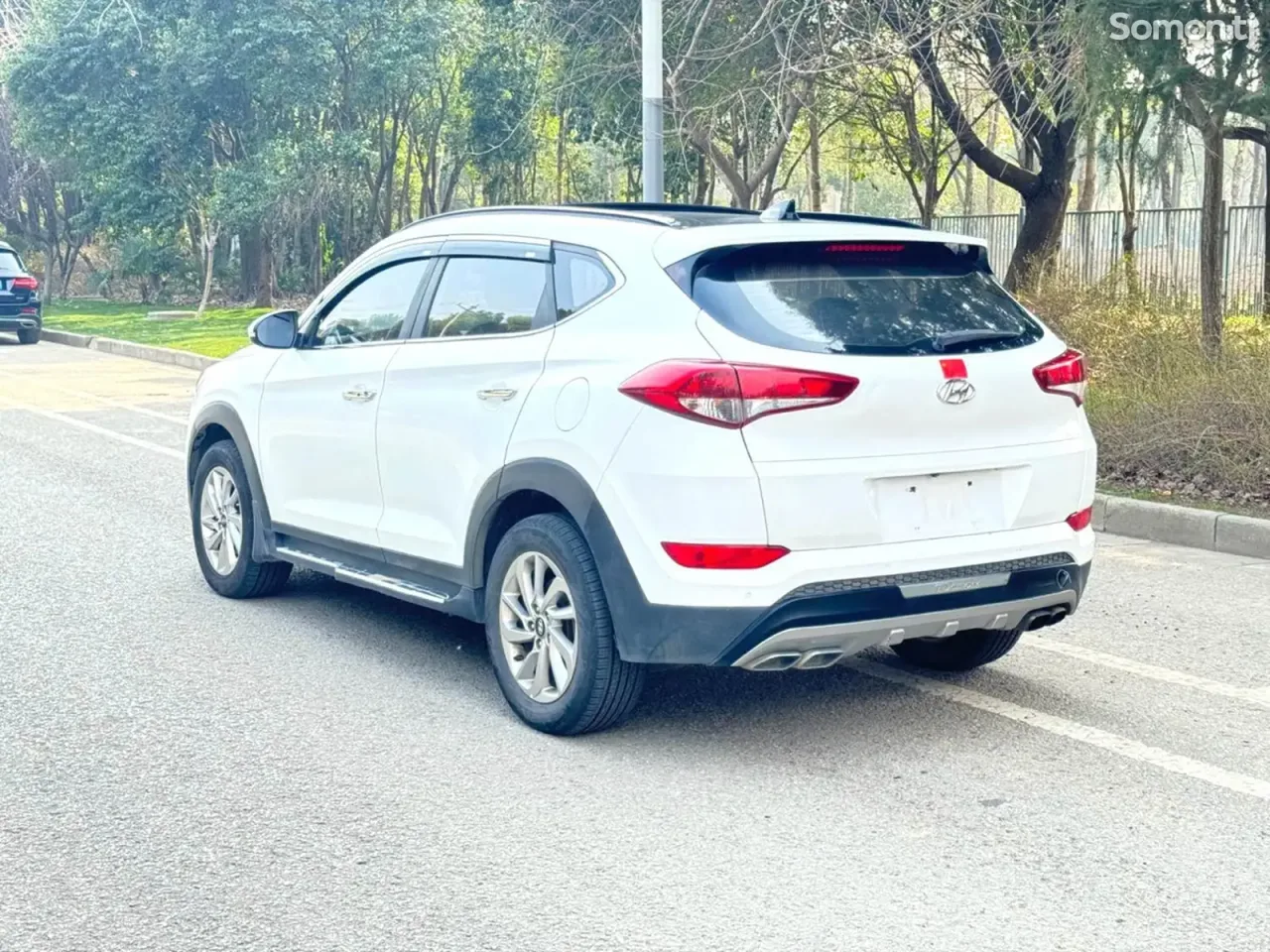 Hyundai Tucson 2016 · 1.6 AT