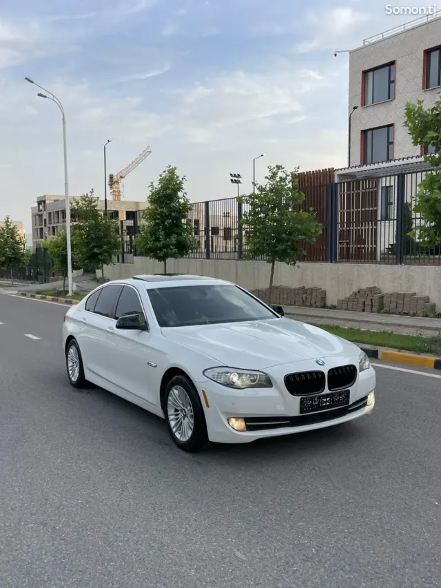 BMW 5 series 2014 · 2.0 AT