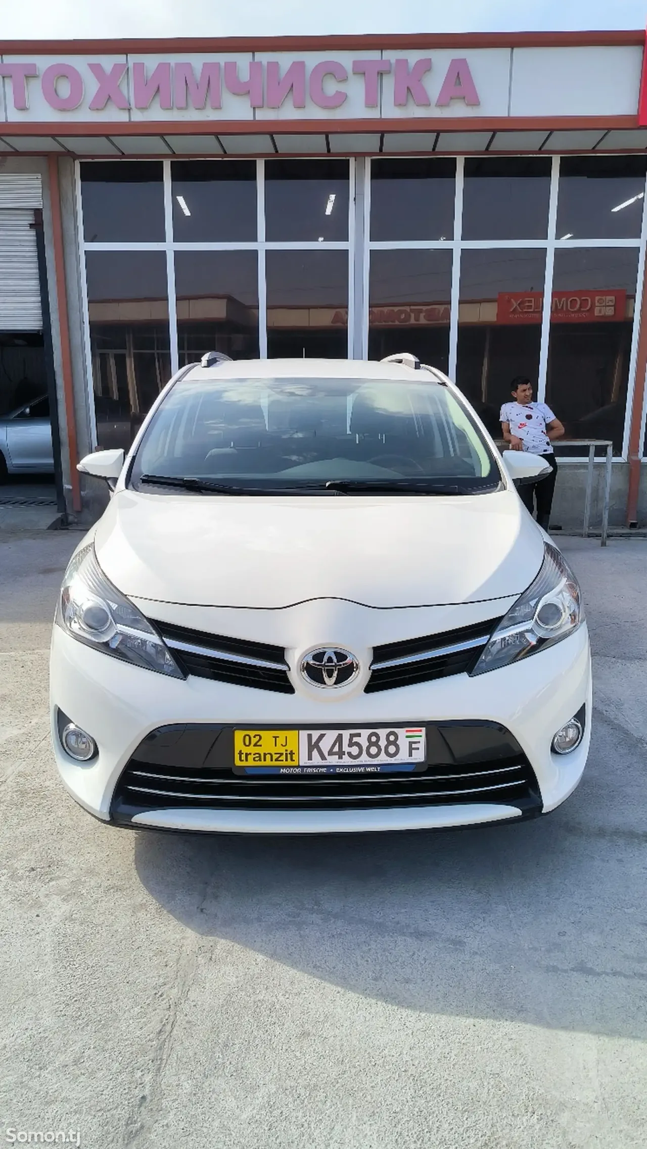 Toyota Verso 2014 · 1.8 MT