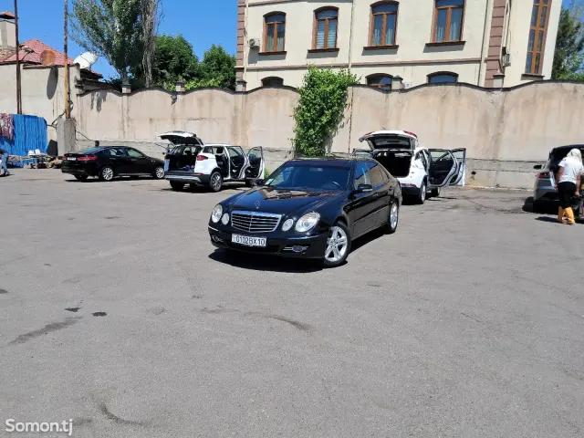 Mercedes-Benz E class 2008 · 3.5 AT